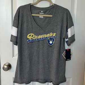 Fanatics Cooperstown Collection Milwaukee Brewers V-Neck T-Shirt Baseball, Med.